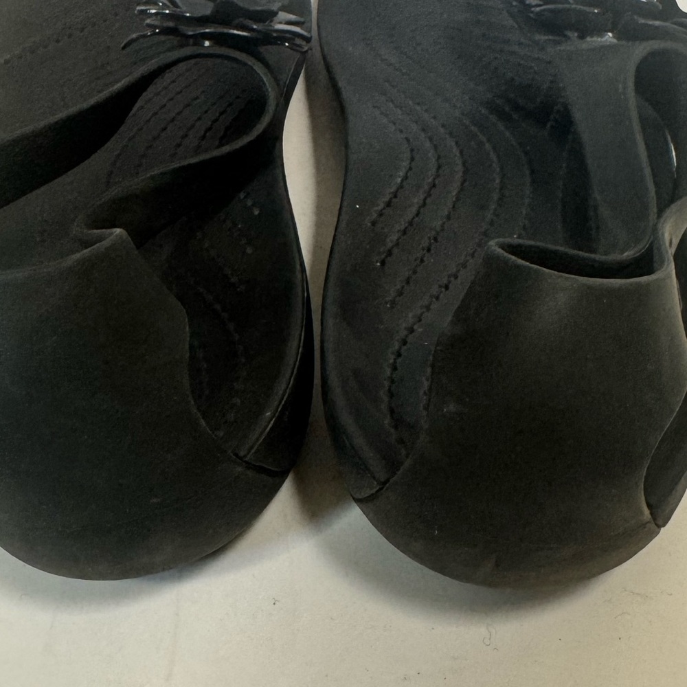Crocs Serena Floral Embellished Flip Flop Sandals T Strap Flower Shoe Black 10 - Picture 13 of 13